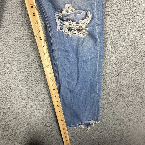 American Eagle Jeans Womens 2 Blue Baggy Jean High Rise Distressed Light Wash - Picture 3 of 13